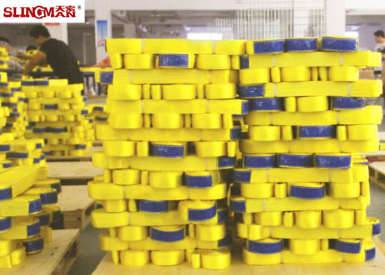 kaufen ASMEB30.9 Gelb 2 Zoll flache Webbing Sling Hohe Festigkeit für schwere Güter online manufacture